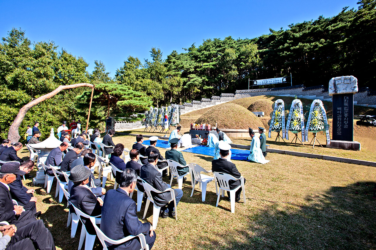 김좌진장군묘 사진